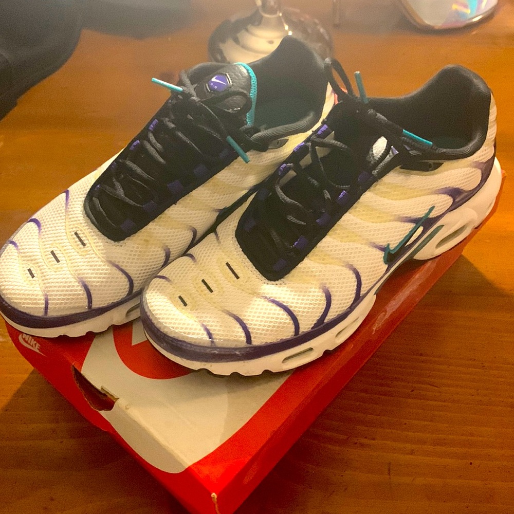 Nike Air Max Plus Men's Size 8 Sneakers Shoes White Grape Ice